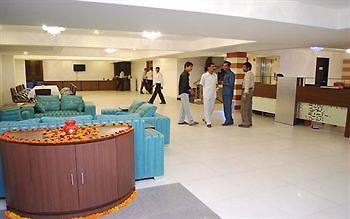 Dwarka Palace Samalkha Bagian luar foto