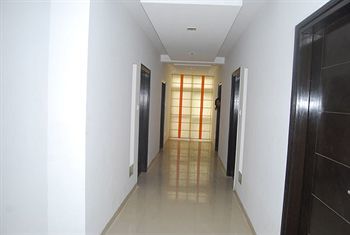Dwarka Palace Samalkha Bagian luar foto